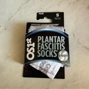 OS1st White Plantar Fasciitis Athletic Socks